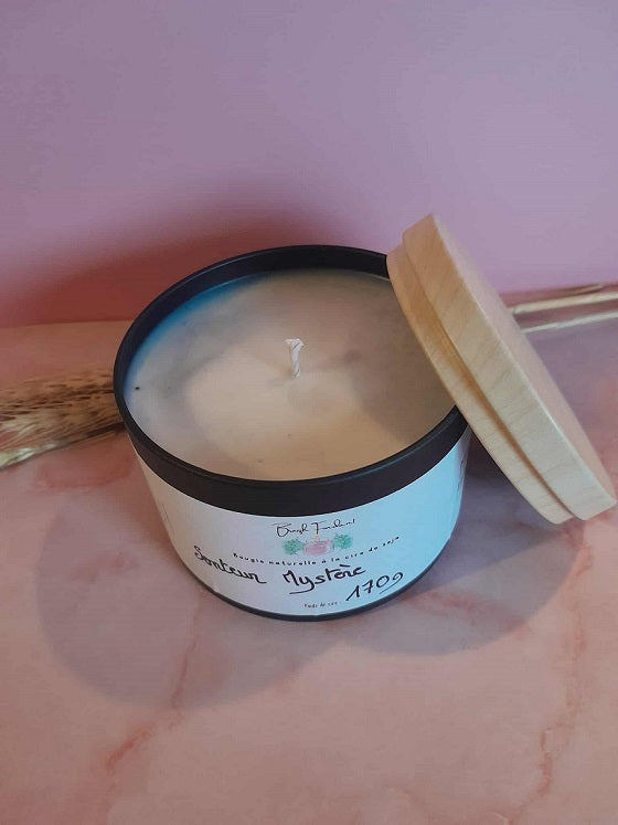 Bougie pot noir senteur mystere
