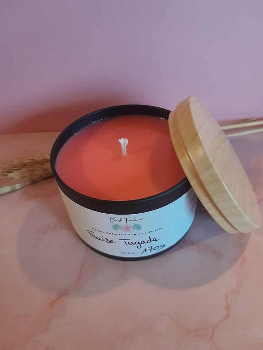 Bougie pot noir senteur fraise tagada